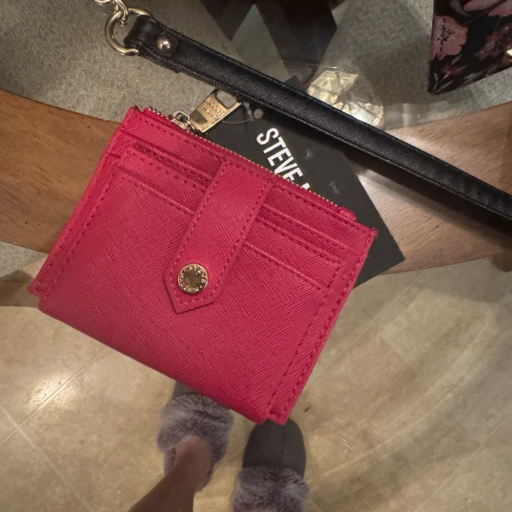 Wallet - Picture 2 of 3